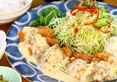 EAT 食べる