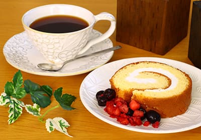 EAT 食べる